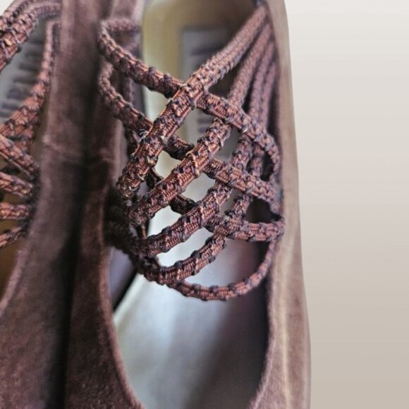 Vertan Brown Leather Suede Criss-Cross Elastic Strap Pumps -  Size 8M - Picture 2 of 8